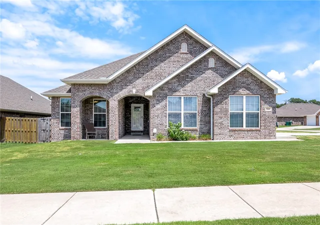 Photo 5 of Single family home for sale at 510 Arkansas Black, Bentonville, AR 72712 | MLS# 1356786 | Listing updated on 2026-08-28