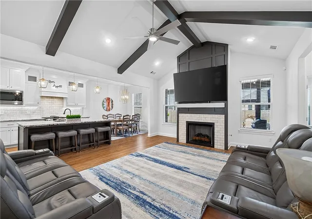 Photo 3 of Sale Pending at 2030 Larry Ln, Bentonville, AR 72713 | MLS# 1356844 | Listing updated on 2026-09-29