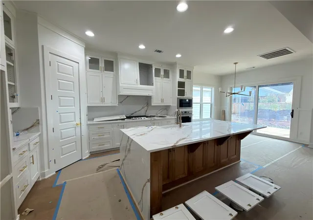 Photo 3 of Single family home for sale at 6017 S 41st Street, Rogers, AR 72758 | MLS# 1357375 | Listing updated on 2026-10-19