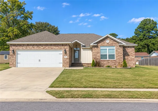 Photo 1 of Single family home for sale at 316 Promenade Cir, Russellville, AR 72801 | MLS# 1357350 | Listing updated on 2026-09-13