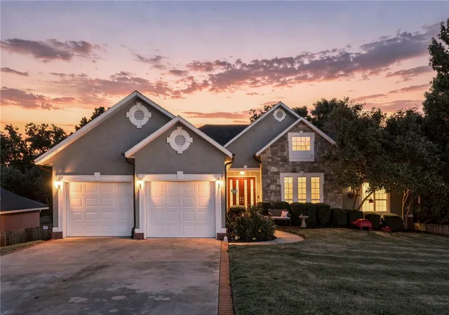 Photo 3 of Single family home for sale at 4274 Tara St, Springdale, AR 72762 | MLS# 1356620 | Listing updated on 2026-09-13