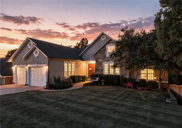 Photo 3 of Single family home for sale at 4274 Tara St, Springdale, AR 72762 | MLS# 1356620 | Listing updated on 2026-09-13