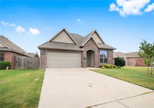 Photo 3 of Sale Pending at 4215 Crosshill Cvs, Springdale, AR 72762 | MLS# 1357529 | Listing updated on 2026-09-25
