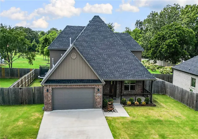 Photo 3 of Single family home for sale at 1413 Reagan Ave, Gentry, AR 72734 | MLS# 1357547 | Listing updated on 2026-09-18