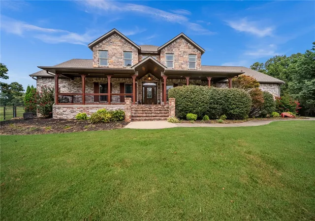 Photo 1 of Single family home for sale at 9915 E Plentywood Rd, Bentonville, AR 72712 | MLS# 1357021 | Listing updated on 2026-10-22