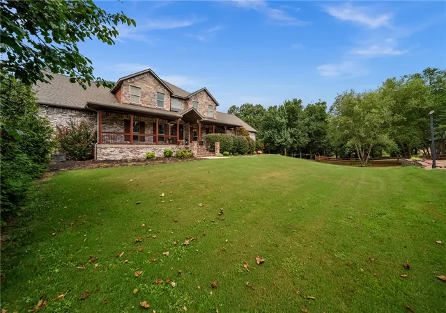 Photo 2 of Single family home for sale at 9915 E Plentywood Rd, Bentonville, AR 72712 | MLS# 1357021 | Listing updated on 2026-10-22