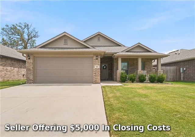 Single family home for sale at 426 NW 59th Avenue, Bentonville, AR 72713 | MLS# 1357610