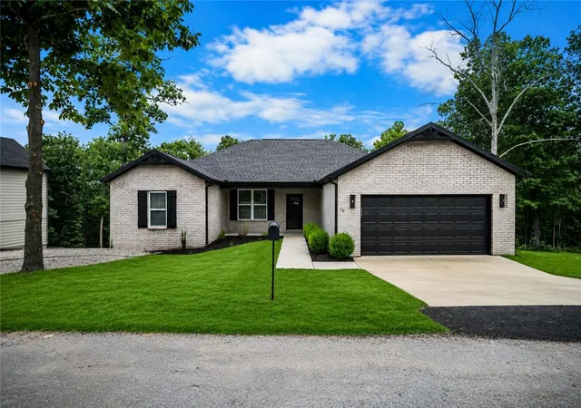 Photo 1 of Single family home for sale at 28 Berkshire Dr, Bella Vista, AR 72714 | MLS# 1357512 | Listing updated on 2026-09-02
