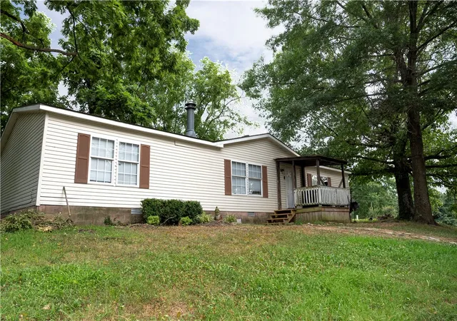 Photo 2 of Manufactured home for sale at 13006 Bettman Cir, Rogers, AR 72756 | MLS# 1357365 | Listing updated on 2026-08-28