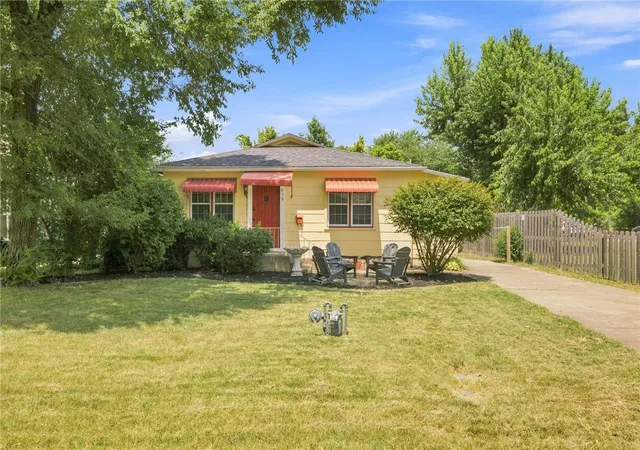 Photo 1 of Single family home for sale at 416 Nw 7th Street, Bentonville, AR 72712 | MLS# 1357648 | Listing updated on 2026-08-30