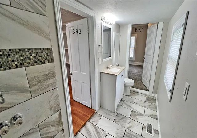 Photo 4 of Single family home for sale at 221 C St, Rogers, AR 72756 | MLS# 1357525 | Listing updated on 2026-09-25
