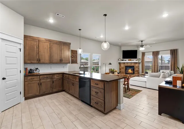 Photo 2 of Single family home for sale at 525 Jackson Ln, Pea Ridge, AR 72751 | MLS# 1357481 | Listing updated on 2026-09-13