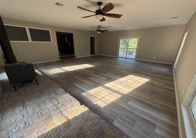 Photo 3 of Single family home for sale at 27 Worcester Dr, Bella Vista, AR 72714 | MLS# 1357768 | Listing updated on 2026-10-19