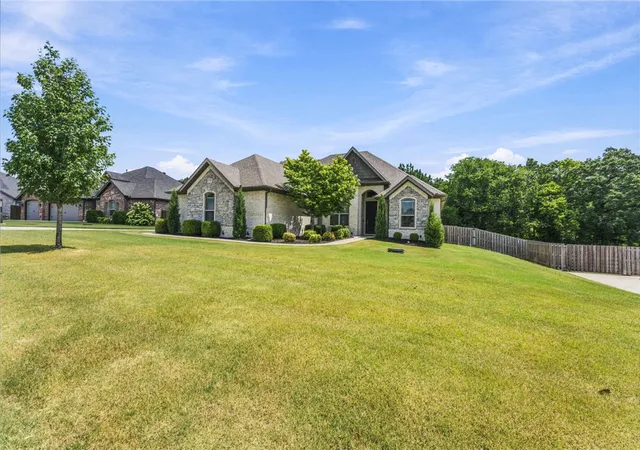 Photo 1 of Single family home for sale at 604 Quail Run, Springdale, AR 72762 | MLS# 1357758 | Listing updated on 2026-08-30
