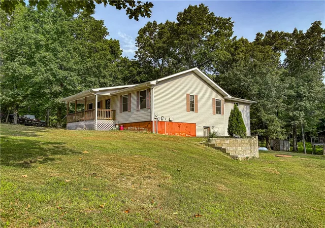 Photo 3 of Single family home for sale at 345 Mc 8125, Flippin, AR 72634 | MLS# 1357878 | Listing updated on 2026-09-09