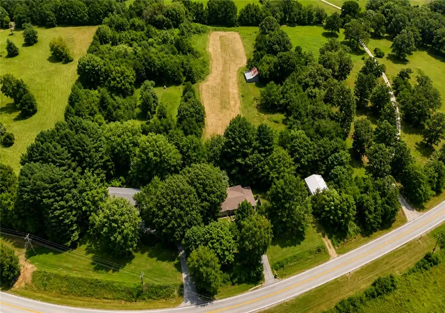 Photo 2 of Single family home for sale at 11834 Highway 265, Prairie Grove, AR 72753 | MLS# 1357932 | Listing updated on 2026-08-28