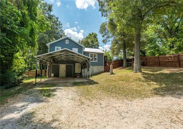 Photo 2 of Sale Pending at 1003 S Walnut St, Harrison, AR 72601 | MLS# 1357934 | Listing updated on 2026-09-09