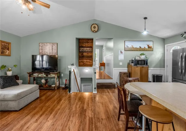 Photo 4 of Sale Pending at 1003 S Walnut St, Harrison, AR 72601 | MLS# 1357934 | Listing updated on 2026-09-09