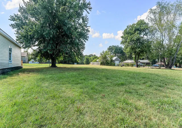 Photo 3 of Single family home for sale at 381 Little Flock Dr, Rogers, AR 72756 | MLS# 1357746 | Listing updated on 2026-10-07