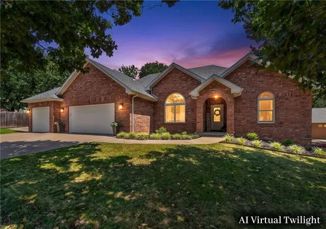 Photo 2 of Single family home for sale at 3 Ettington Dr, Bella Vista, AR 72714 | MLS# 1357617 | Listing updated on 2026-09-19