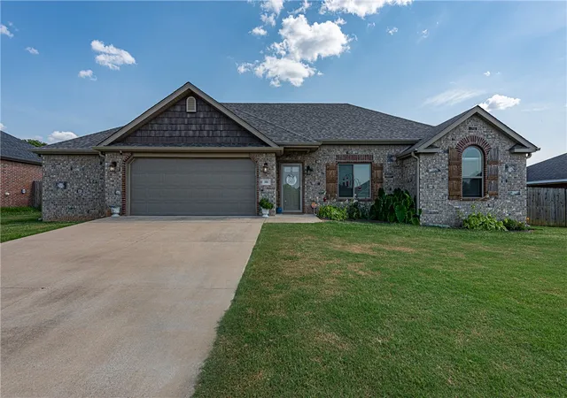 Photo 1 of Sale Pending at 501 Harness Ln, West Fork, AR 72774 | MLS# 1357852 | Listing updated on 2026-09-10
