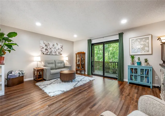 Photo 3 of Townhouse for sale at 104 Clubhouse Dr, Bella Vista, AR 72715 | MLS# 1357495 | Listing updated on 2026-10-04