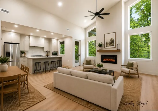 Photo 2 of Single family home for sale at 9 Mere Ln, Bella Vista, AR 72714 | MLS# 1358058 | Listing updated on 2026-09-10