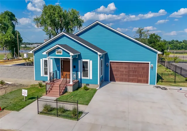 Photo 1 of Single family home for sale at 213 S Front, Dardanelle, AR 72834 | MLS# 1357857 | Listing updated on 2026-09-14