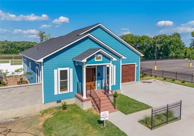 Photo 2 of Single family home for sale at 213 S Front, Dardanelle, AR 72834 | MLS# 1357857 | Listing updated on 2026-09-14
