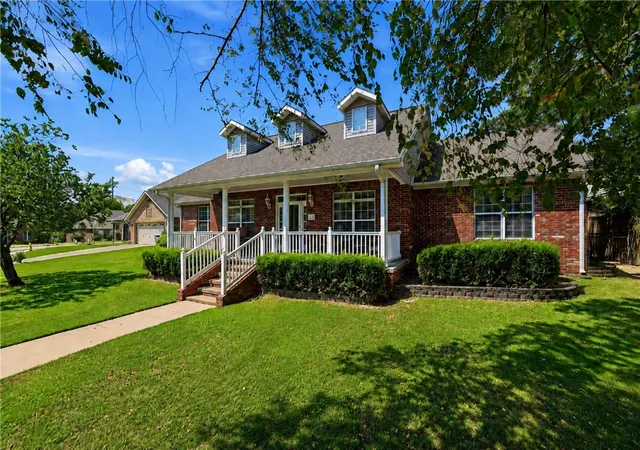 Photo 3 of Single family home for sale at 3007 Cortney Cir, Siloam Springs, AR 72761 | MLS# 1358002 | Listing updated on 2026-09-08
