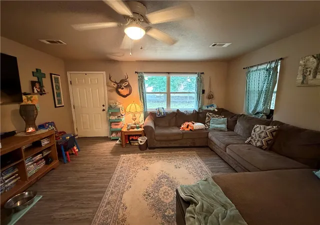 Photo 3 of Single family home for sale at 208 Cr 3510, Clarksville, AR 72830 | MLS# 1358109 | Listing updated on 2026-09-13