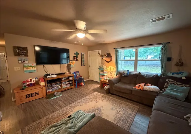 Photo 3 of Single family home for sale at 208 Cr 3510, Clarksville, AR 72830 | MLS# 1358109 | Listing updated on 2026-09-13
