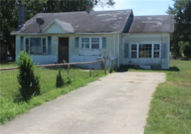 Photo 1 of Sale Pending at 719 Main St, Gravette, AR 72736 | MLS# 1358254 | Listing updated on 2026-08-28