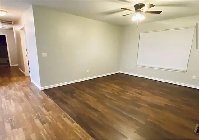 Photo 3 of Sale Pending at 1600 E 5th Street, Fayetteville, AR 72701 | MLS# 1357502 | Listing updated on 2026-09-06