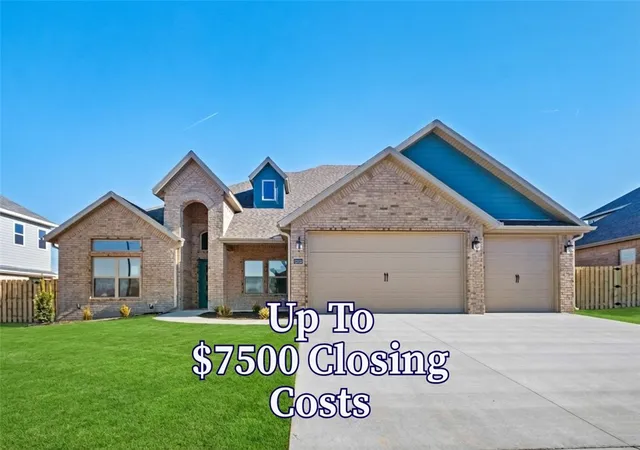 Photo 1 of Single family home for sale at 1401 Greyback Ln, Centerton, AR 72719 | MLS# 1358089 | Listing updated on 2026-10-21