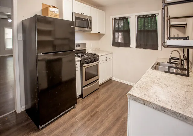Photo 4 of Single family home for sale at 900 N Detroit Ave, Russellville, AR 72801 | MLS# 1358329 | Listing updated on 2026-09-29