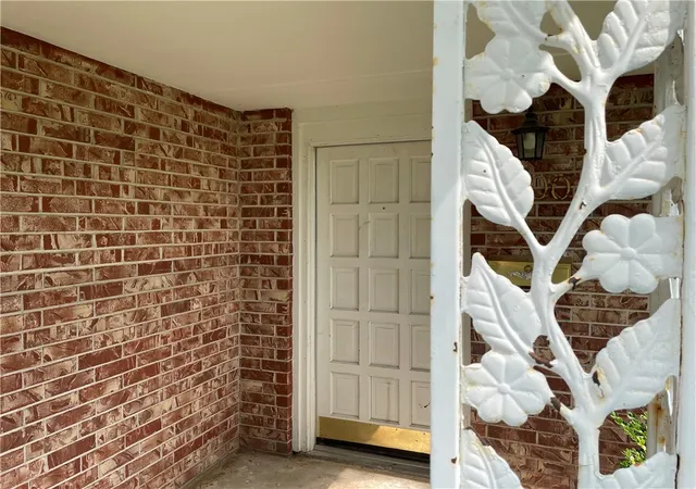 Photo 3 of Single family home for sale at 2100 Dee Ave, Springdale, AR 72762 | MLS# 1357997 | Listing updated on 2026-09-08