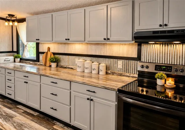 Photo 4 of Single family home for sale at 162 Springhill Rd, Anderson, MO 64831 | MLS# 1358389 | Listing updated on 2026-10-15