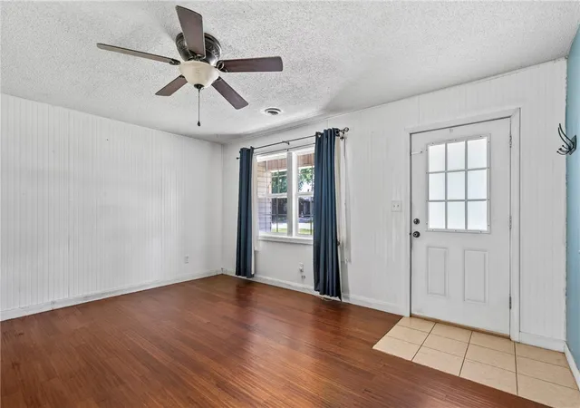 Photo 3 of Sale Pending at 840 Eastgate St, Siloam Springs, AR 72761 | MLS# 1357958 | Listing updated on 2026-09-12