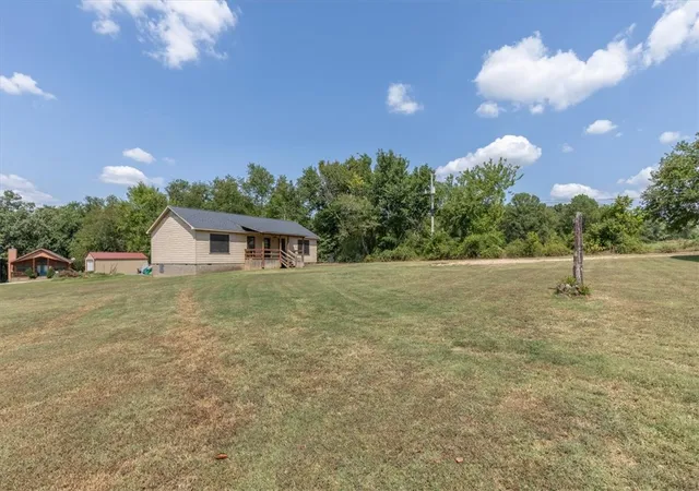 Photo 3 of Sale Pending at 1988 W Liberty Ave, Tontitown, AR 72762 | MLS# 1356861 | Listing updated on 2026-08-31