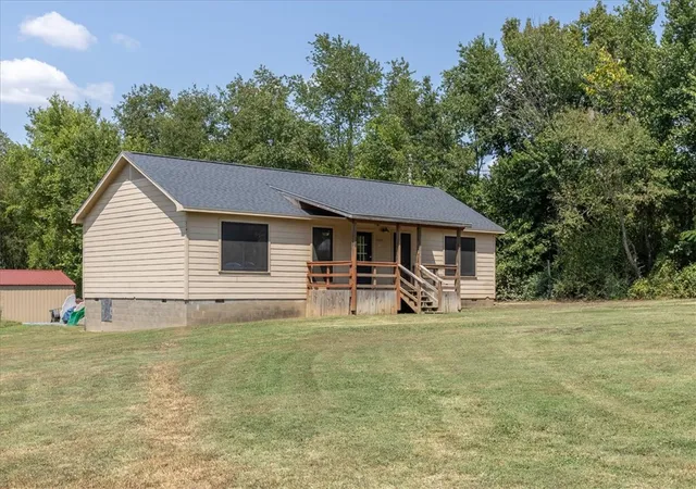 Photo 4 of Sale Pending at 1988 W Liberty Ave, Tontitown, AR 72762 | MLS# 1356861 | Listing updated on 2026-08-31