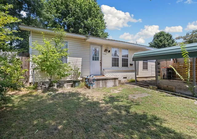 Photo 3 of Sale Pending at 1318 Hembree Ave, Springdale, AR 72764 | MLS# 1358466 | Listing updated on 2026-09-17