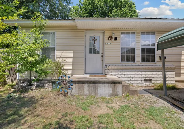 Photo 3 of Sale Pending at 1318 Hembree Ave, Springdale, AR 72764 | MLS# 1358466 | Listing updated on 2026-09-17