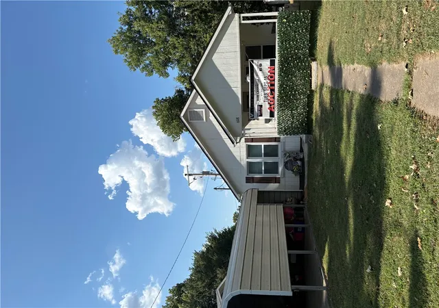 Photo 1 of Single family home for sale at 608 Gary Ct, Neosho, MO 64850 | MLS# 1358552 | Listing updated on 2026-09-11