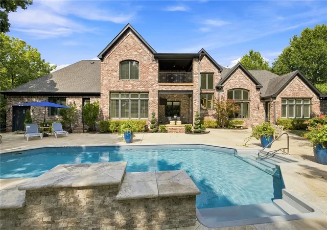 Photo 2 of Single family home for sale at 4921 Clear Crk Blvd, Fayetteville, AR 72704 | MLS# 1358553 | Listing updated on 2026-10-01