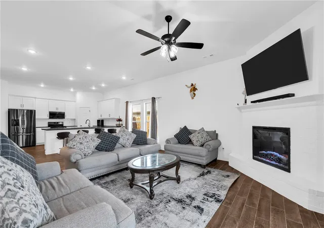 Photo 2 of Single family home for sale at 1051 Pink Lady Pl, Bentonville, AR 72712 | MLS# 1358546 | Listing updated on 2026-08-30