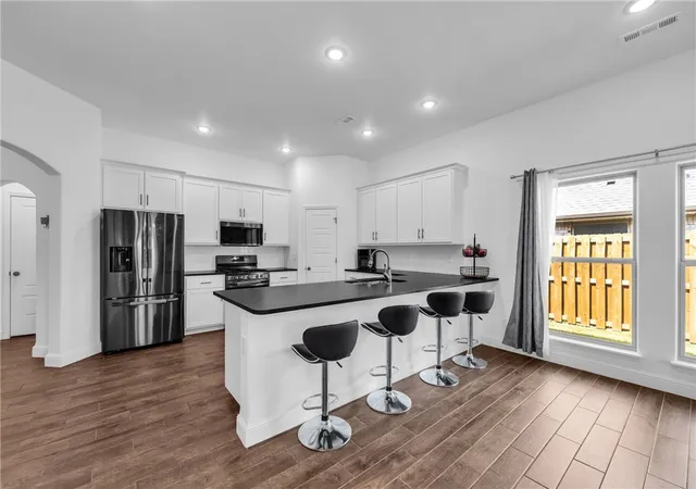 Photo 3 of Single family home for sale at 1051 Pink Lady Pl, Bentonville, AR 72712 | MLS# 1358546 | Listing updated on 2026-08-30