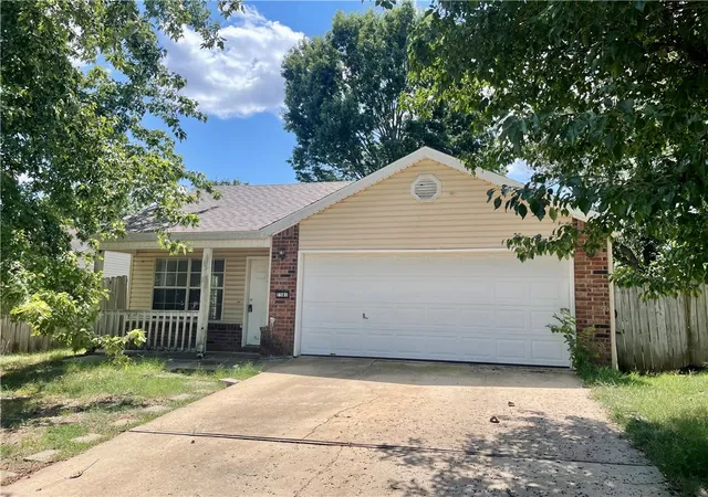 Photo 1 of Sale Pending at 2381 Springbrook Ave, Springdale, AR 72764 | MLS# 1358540 | Listing updated on 2026-08-29