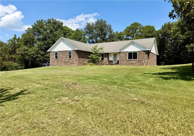Photo 1 of Sale Pending at 748 Pleasant View Rd, Russellville, AR 72802 | MLS# 1358647 | Listing updated on 2026-09-06