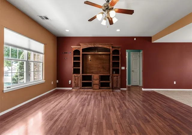 Photo 3 of Single family home for sale at 501 Spicewood Trl, Centerton, AR 72719 | MLS# 1358669 | Listing updated on 2026-09-07